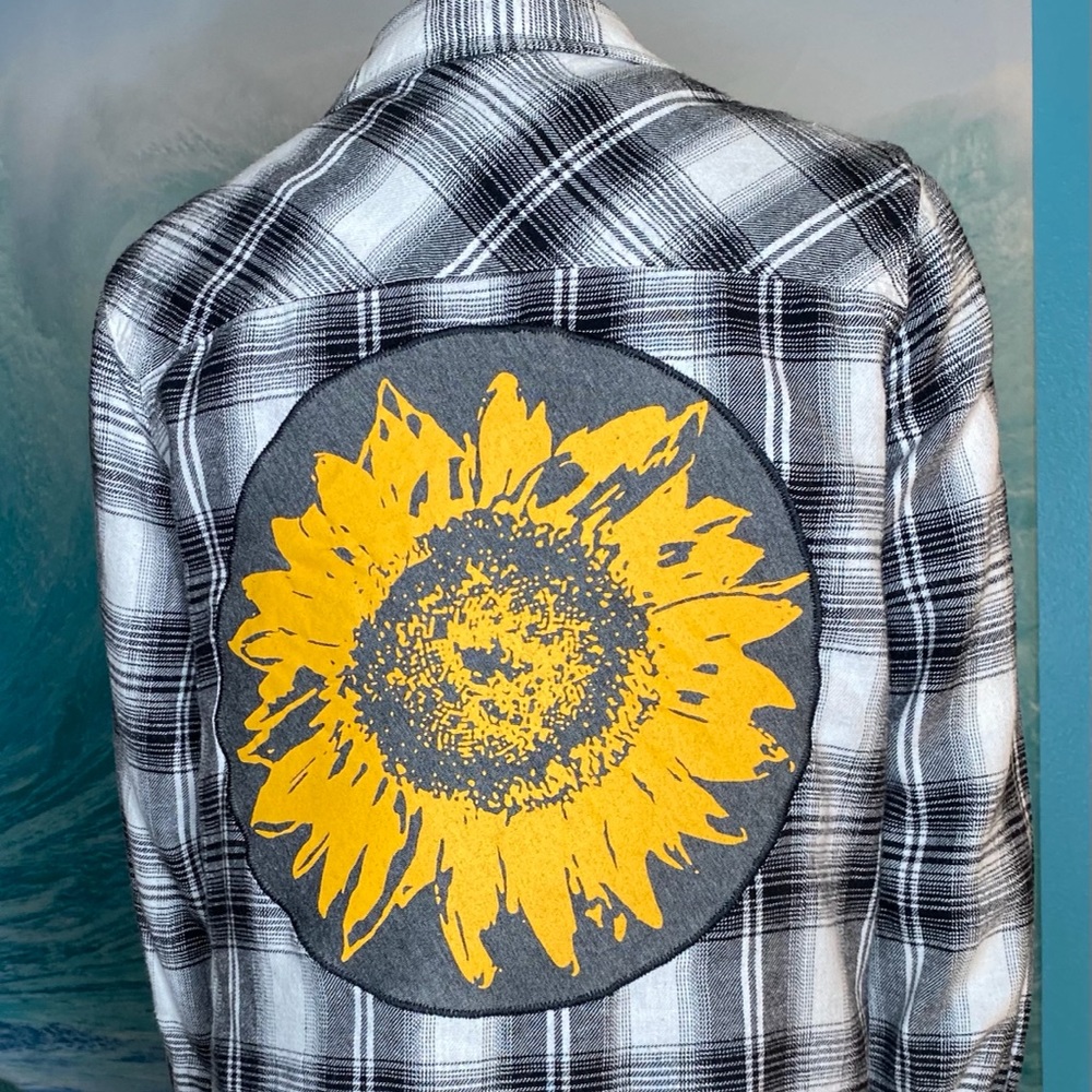 Yellow sunflower vintage flannel